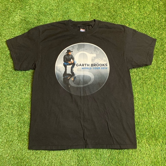 Garth Brooks 2014 World Tour T-shirt - Picture 1 of 4